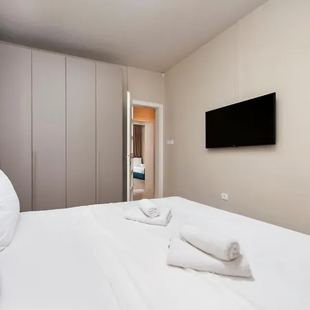 Istarska * Ρόβινι